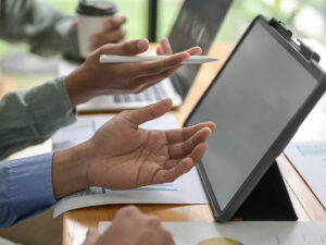 Is Offshoring Taking Jobs Away From Local Professionals 900x675