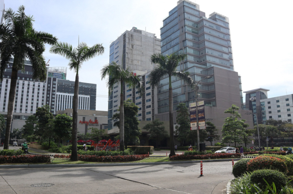 Business district in Cebu City, Philippines, with multiple outsourcing offices, including TOA Global.